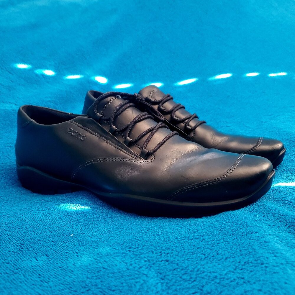 Women's ECCO Black Sneakers Size 38